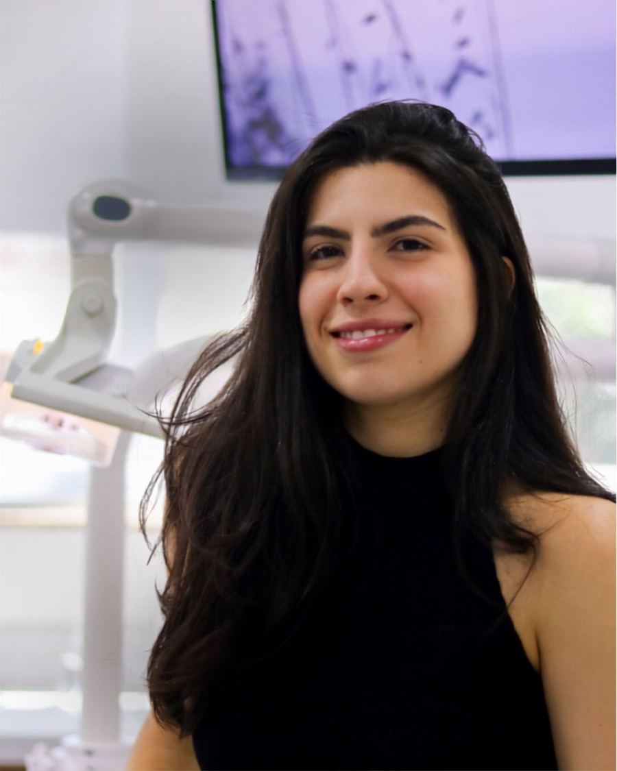 Dra. Júlia Reis, cirurgiã-dentista em Santana, São Paulo